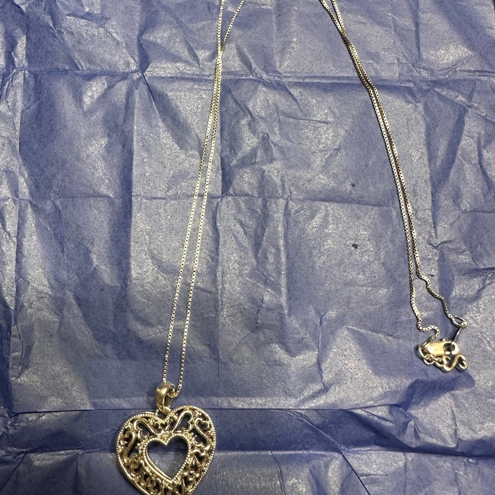 Elegant Sterling Silver Heart Pendant Necklace from Kay Jewelers - Picture 2 of 4